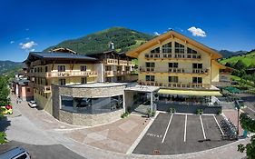 Hotel Alpina Saalbach